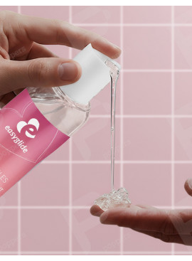 EasyGlide Rosé Bubbles Glijmiddel Water 150 ml met de hand