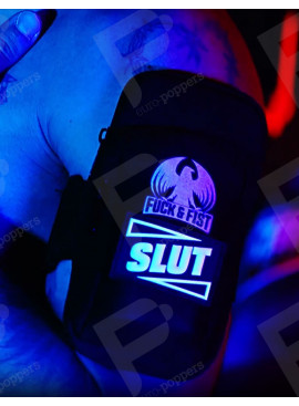 Darklands Fuck Bag TAG Slut voorbeeld met arm